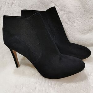 NWOT Via Spiga Black Suede Pull-On Ankle Boots - Sz 7.5 / 38